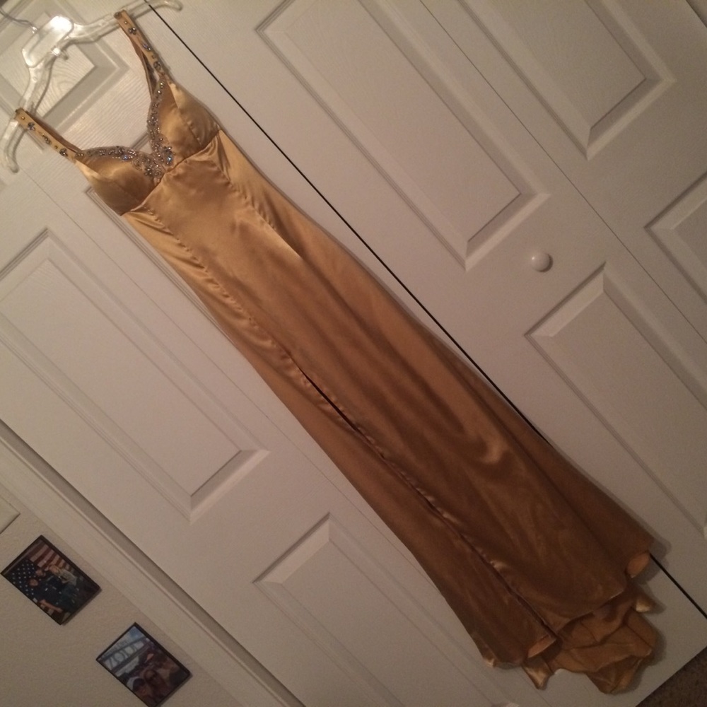 Gorgeous Golden Prom Gown Size 0